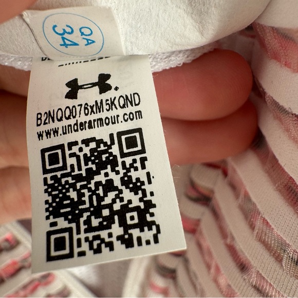 New! Under Armour Jacket Full Zip Loose Fit Therma Heatgear Women's Size Small - Picture 11 of 13